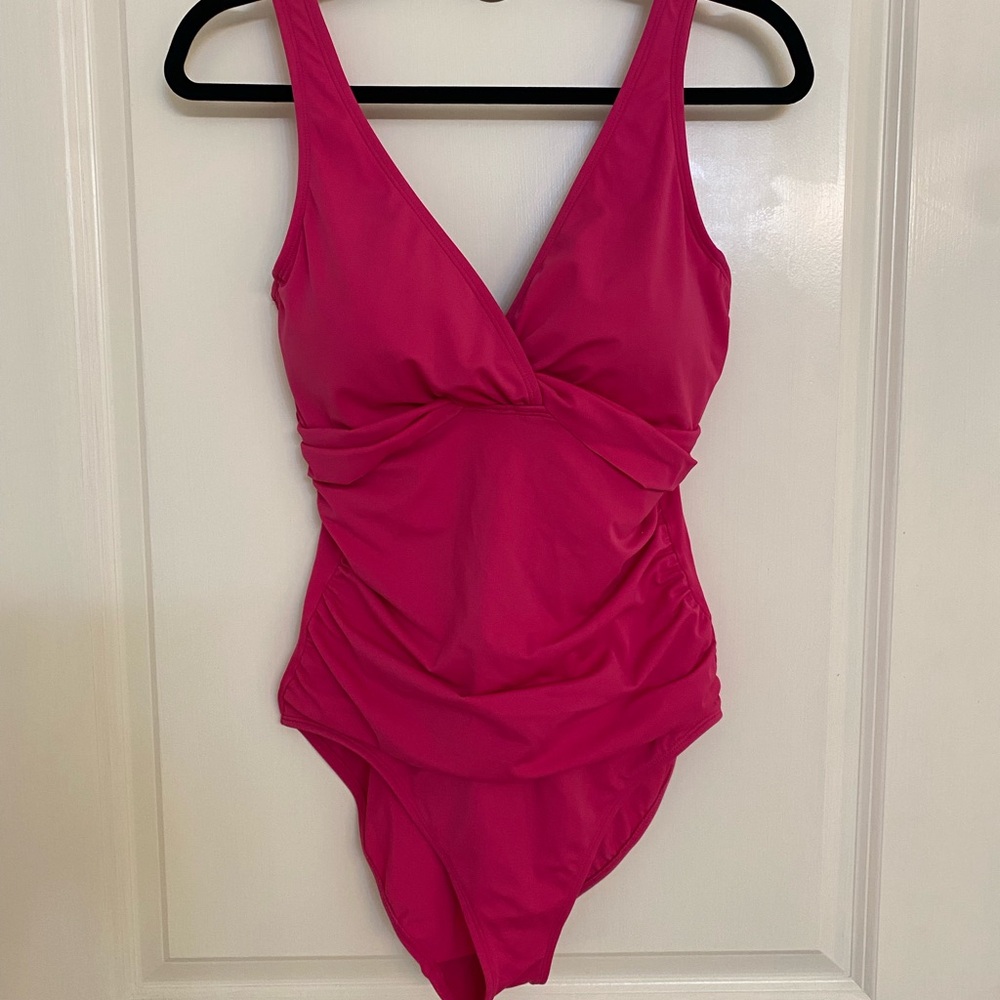 Lauren Ralph Lauren Pink One Piece Swimsuit with V-Neck and Ruching